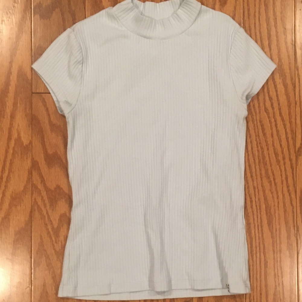 Short sleeve cozy mock neck tee